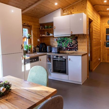 Chalet "Waldhauszeit" Am See Mucke Bagian luar foto
